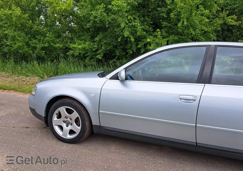 AUDI A6 1.8 T quattro