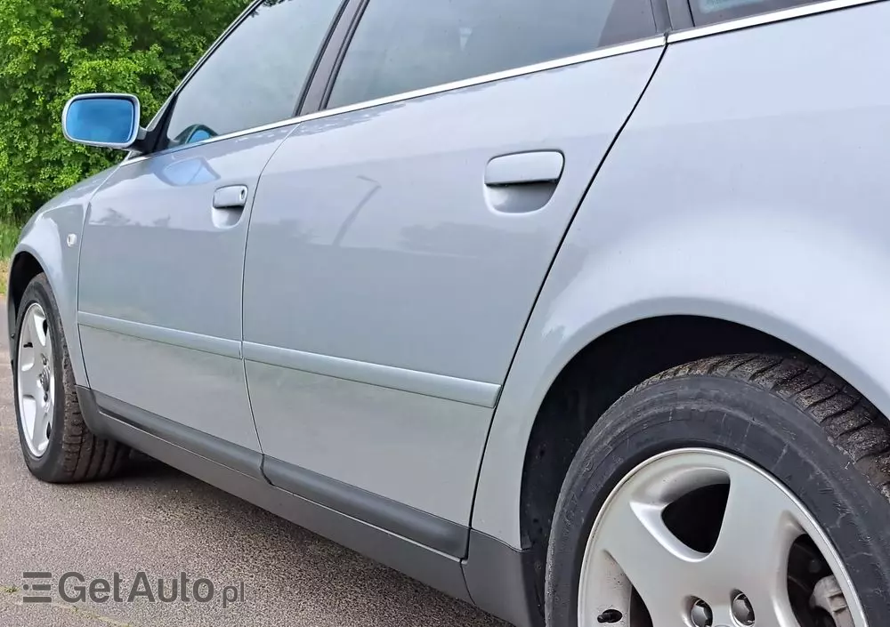 AUDI A6 1.8 T quattro
