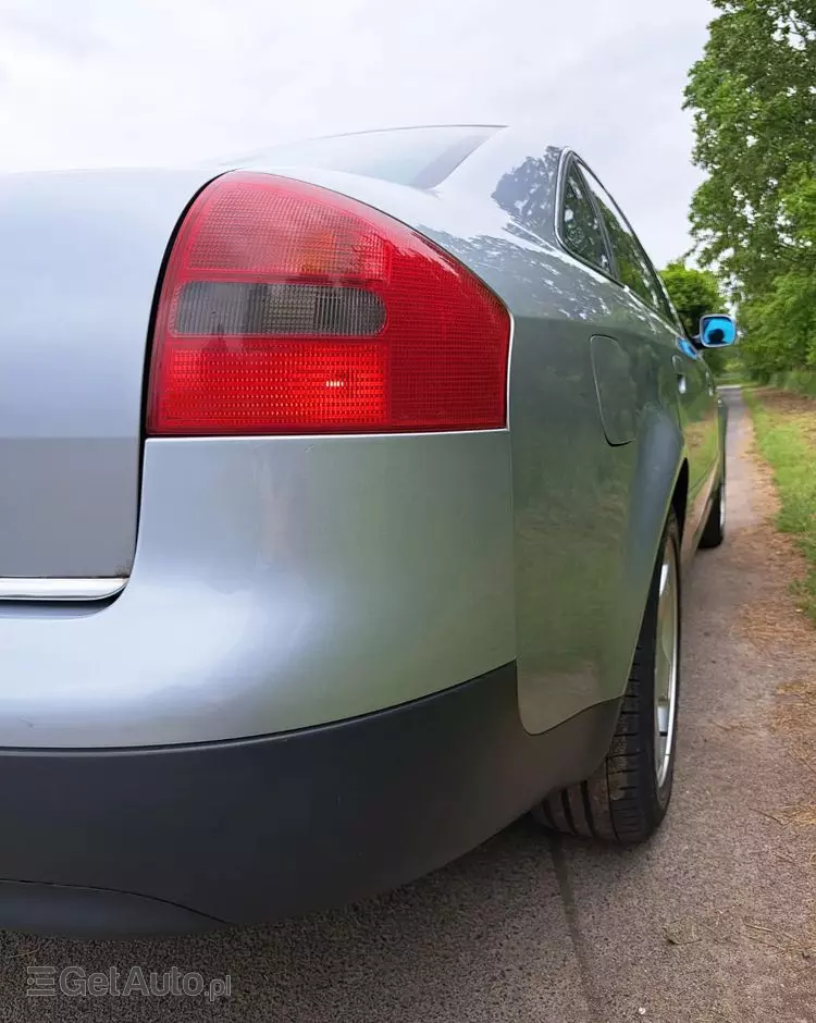 AUDI A6 1.8 T quattro