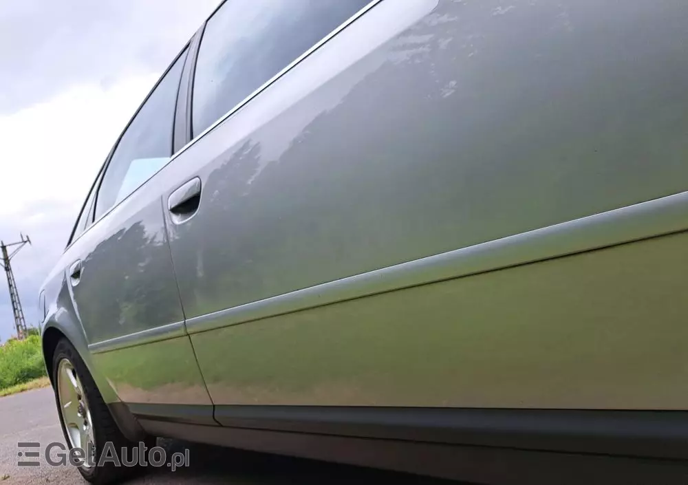 AUDI A6 1.8 T quattro