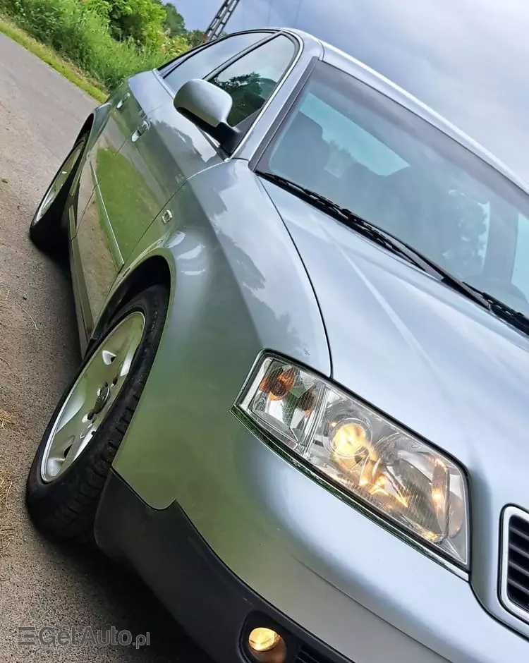 AUDI A6 1.8 T quattro