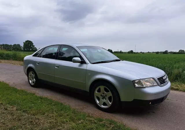 AUDI A6 1.8 T quattro