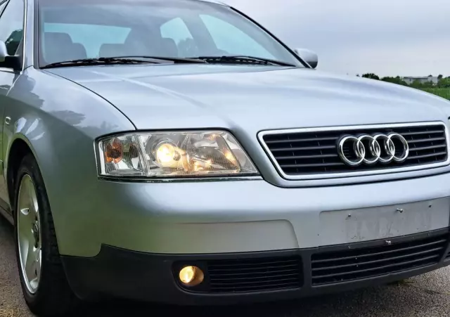 AUDI A6 1.8 T quattro