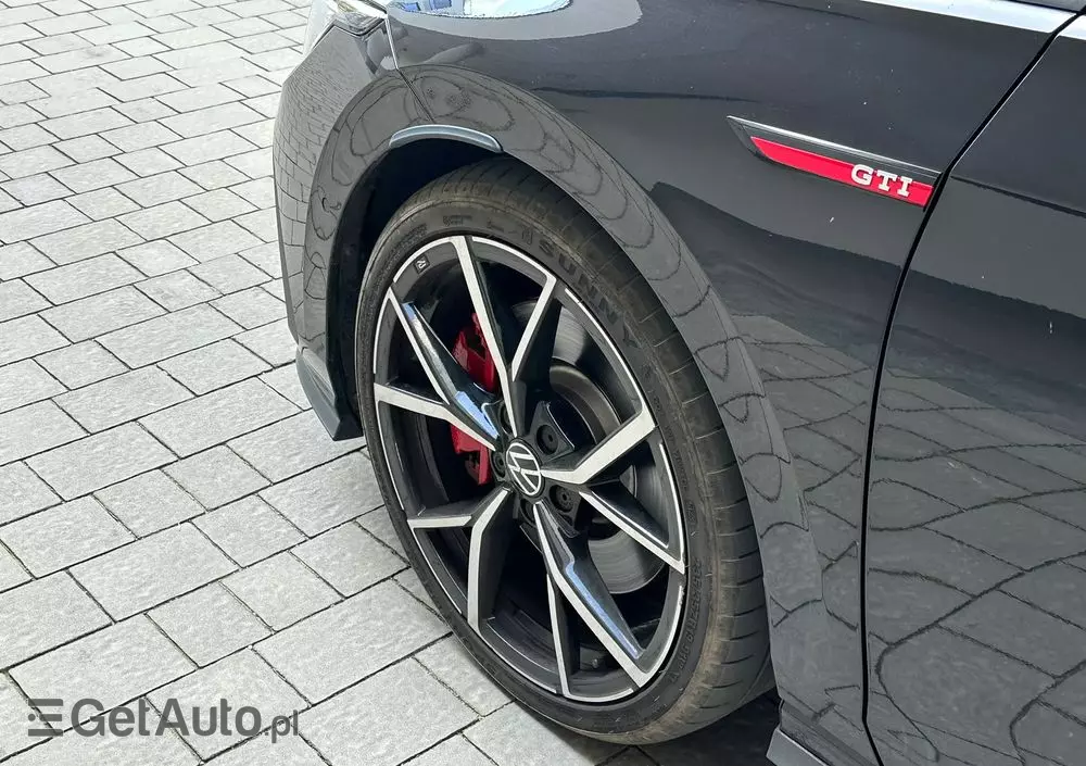VOLKSWAGEN Golf VIII 2.0 TSI GTI DSG
