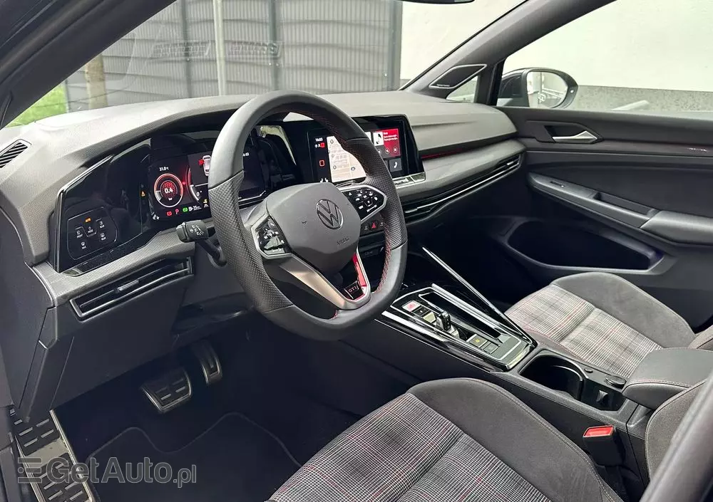 VOLKSWAGEN Golf VIII 2.0 TSI GTI DSG