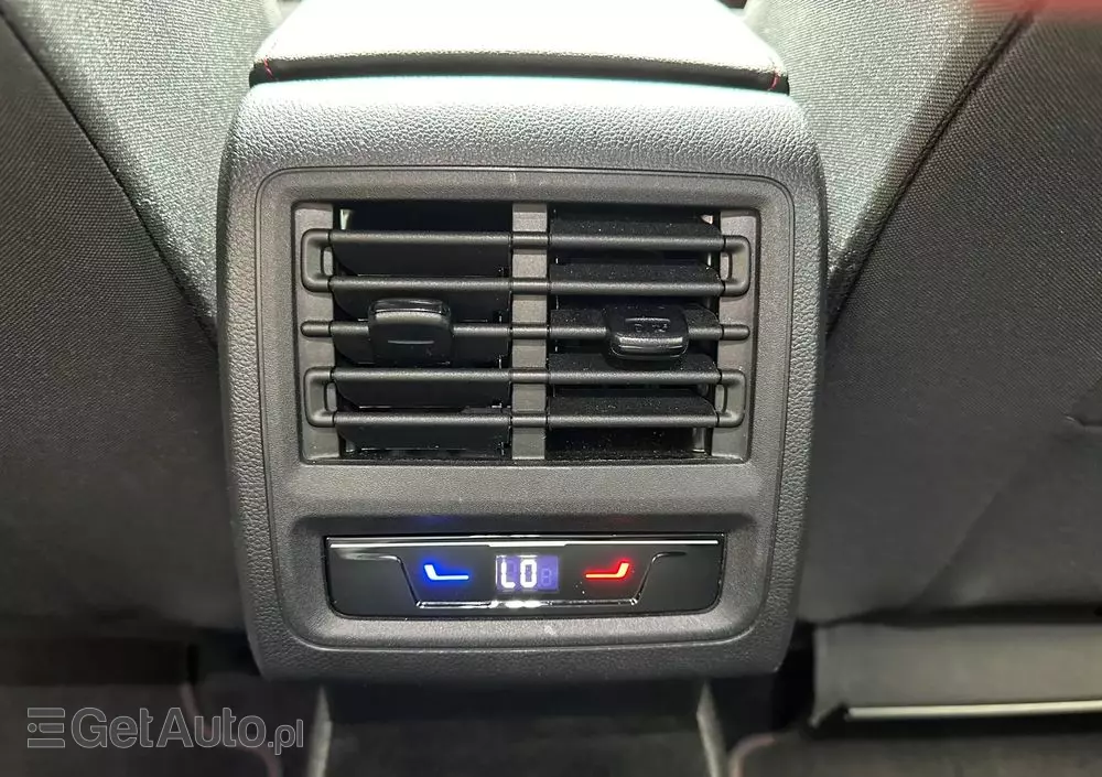 VOLKSWAGEN Golf VIII 2.0 TSI GTI DSG