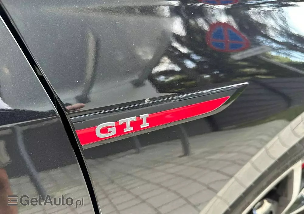 VOLKSWAGEN Golf VIII 2.0 TSI GTI DSG