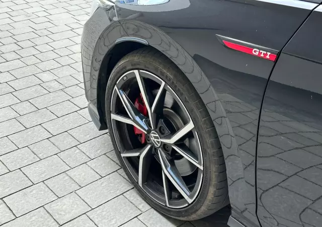 VOLKSWAGEN Golf VIII 2.0 TSI GTI DSG