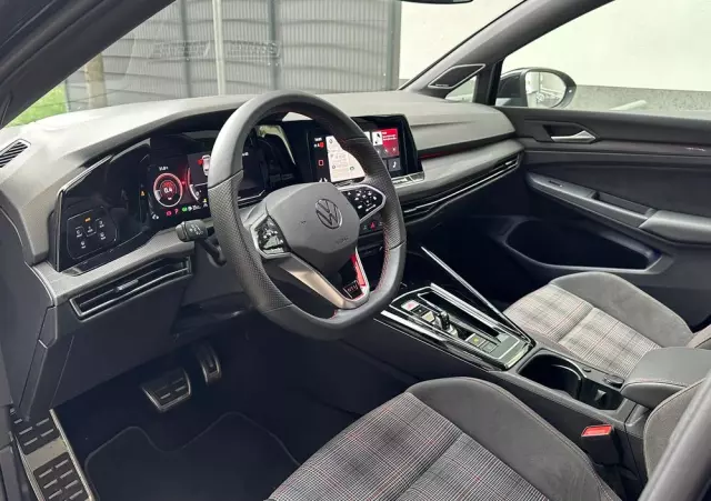 VOLKSWAGEN Golf VIII 2.0 TSI GTI DSG