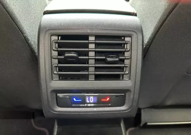 VOLKSWAGEN Golf VIII 2.0 TSI GTI DSG