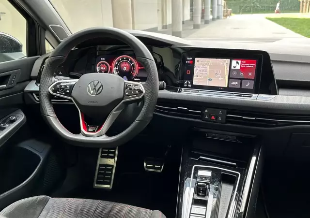 VOLKSWAGEN Golf VIII 2.0 TSI GTI DSG