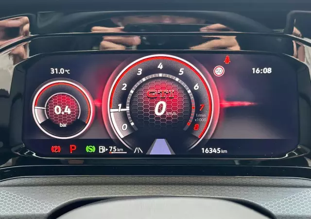 VOLKSWAGEN Golf VIII 2.0 TSI GTI DSG