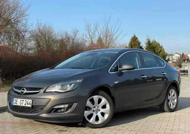 OPEL Astra 1.4 Turbo Innovation