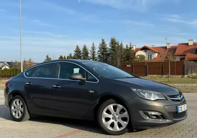 OPEL Astra 1.4 Turbo Innovation