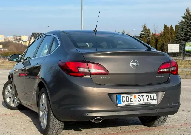 OPEL Astra 1.4 Turbo Innovation