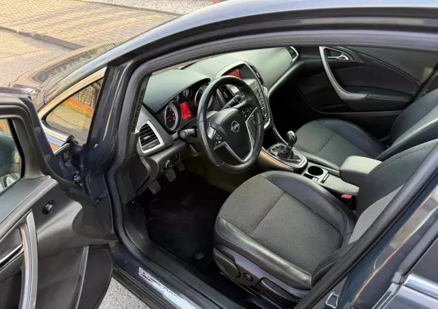 OPEL Astra 1.4 Turbo Innovation