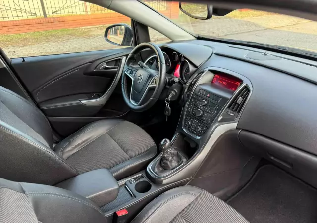 OPEL Astra 1.4 Turbo Innovation