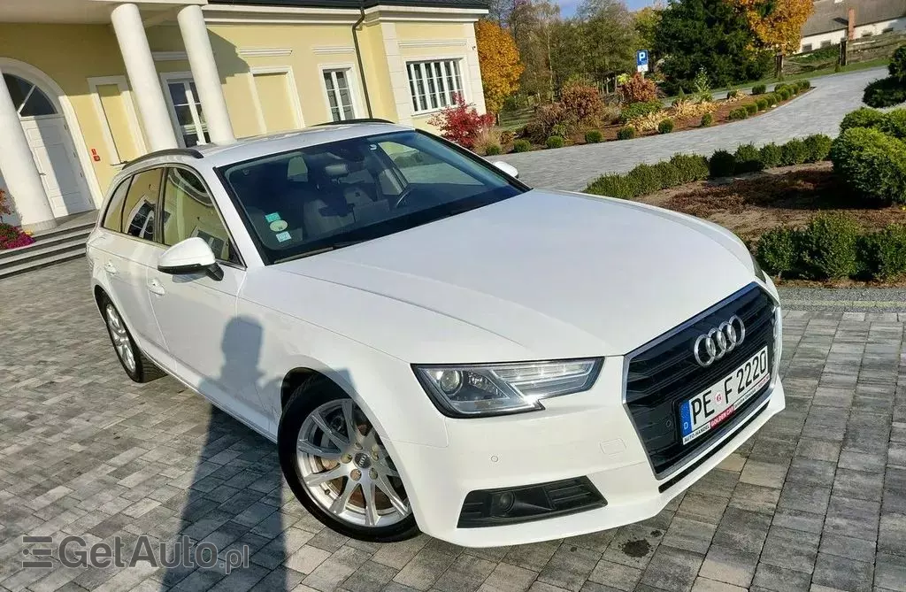 AUDI A4 