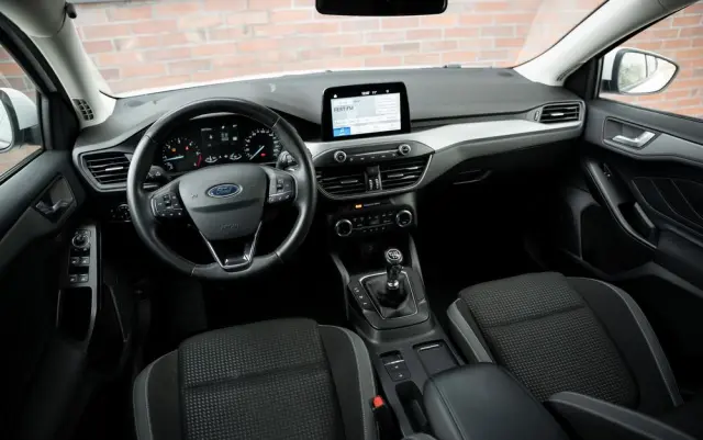 FORD Focus 1.5 EcoBlue STart-Stopp-System TITANIUM
