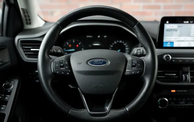 FORD Focus 1.5 EcoBlue STart-Stopp-System TITANIUM
