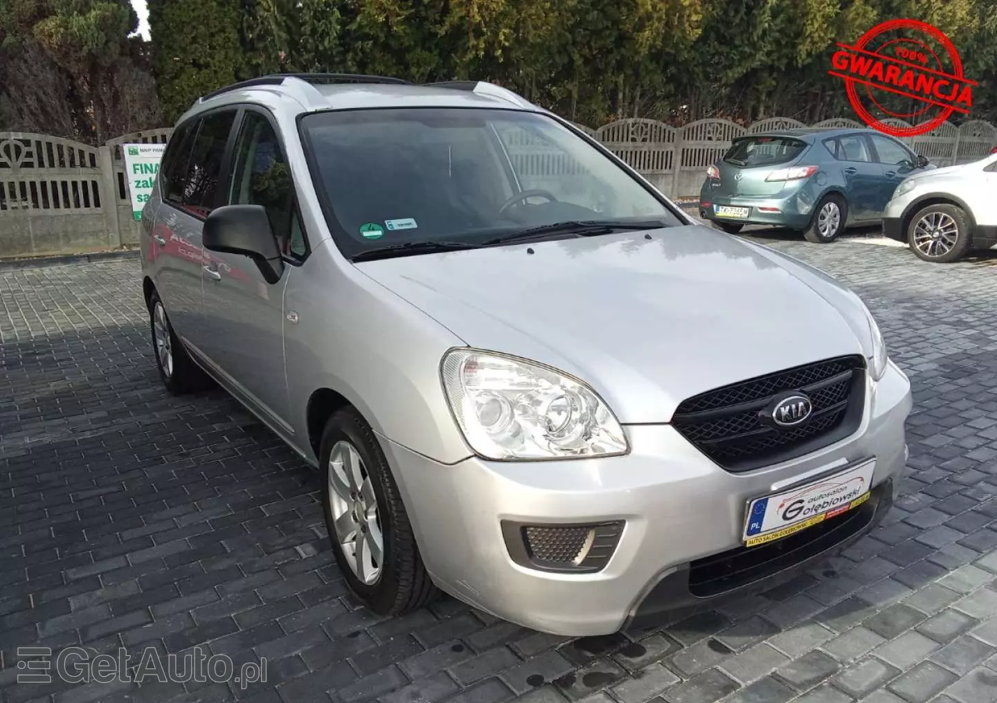 KIA Carens 