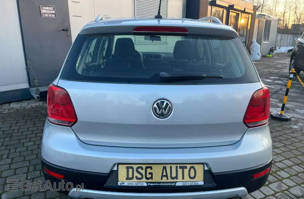 VOLKSWAGEN Polo Cross 