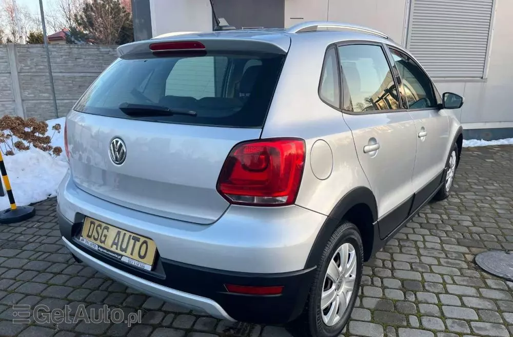 VOLKSWAGEN Polo Cross 