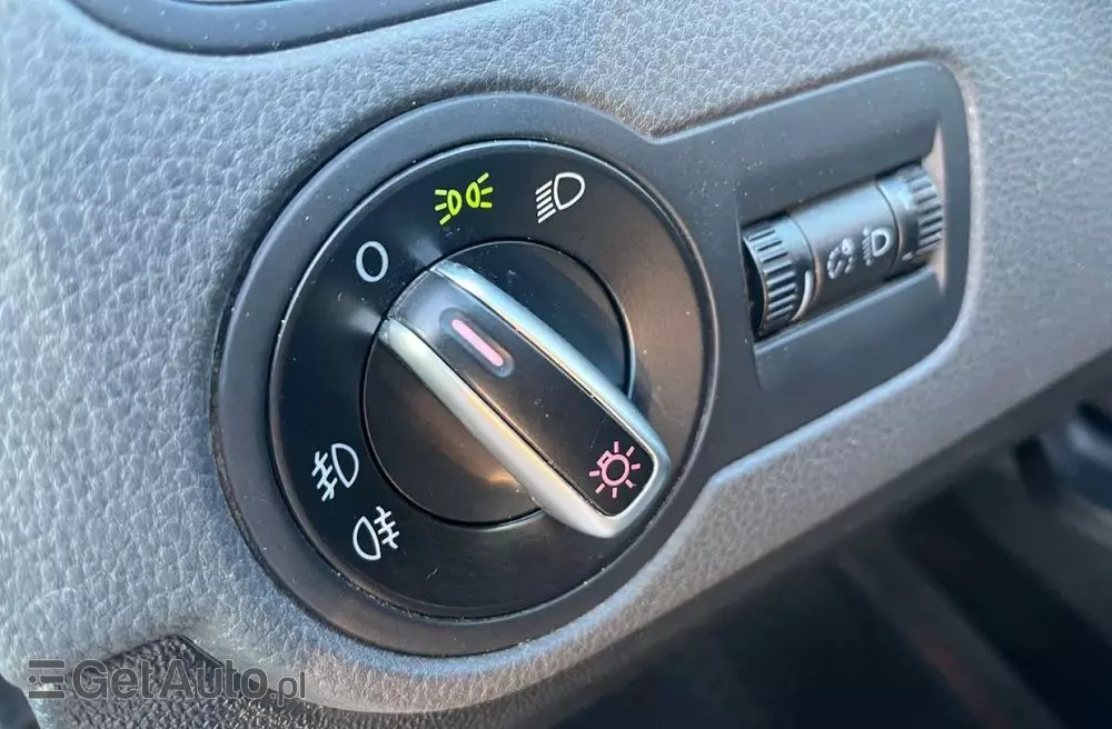 VOLKSWAGEN Polo Cross 