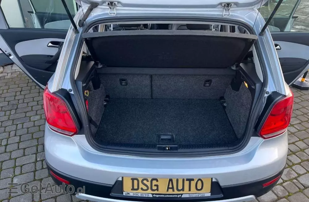 VOLKSWAGEN Polo Cross 