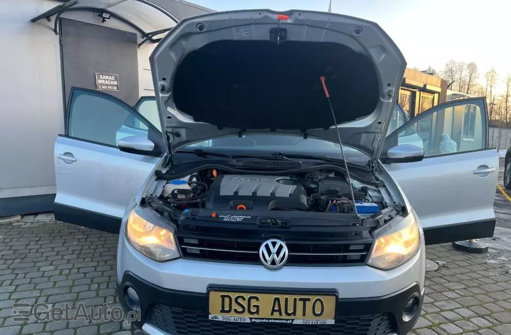 VOLKSWAGEN Polo Cross 