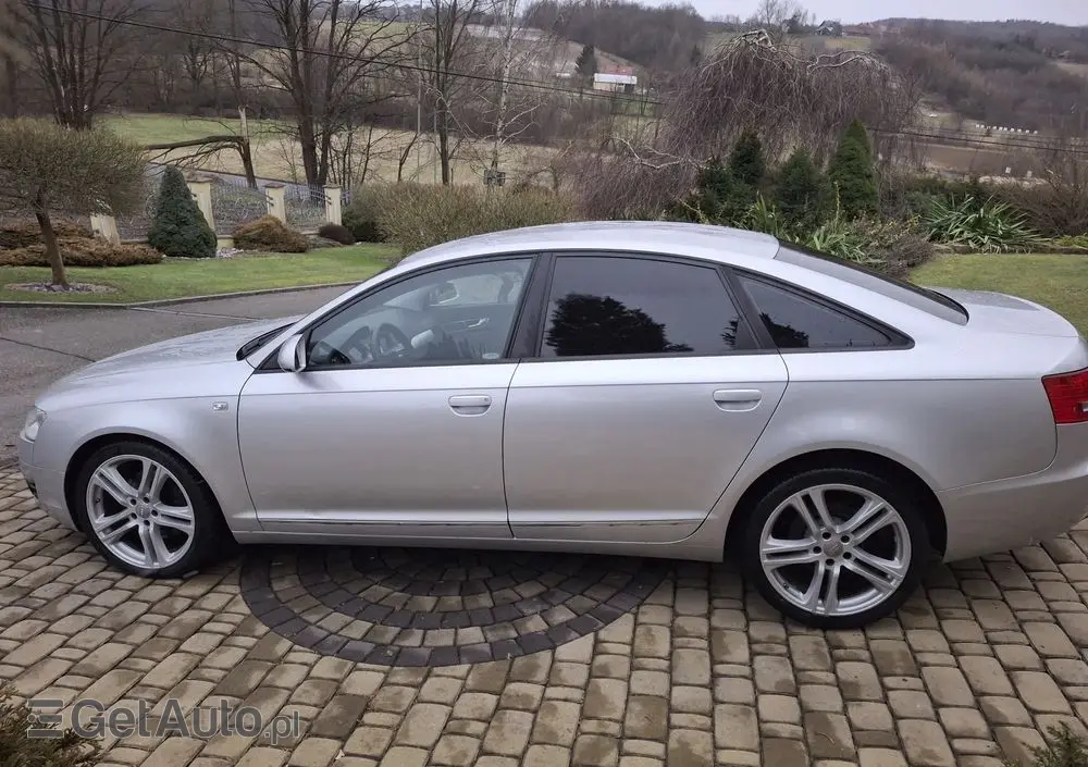 AUDI A6 Limousine 