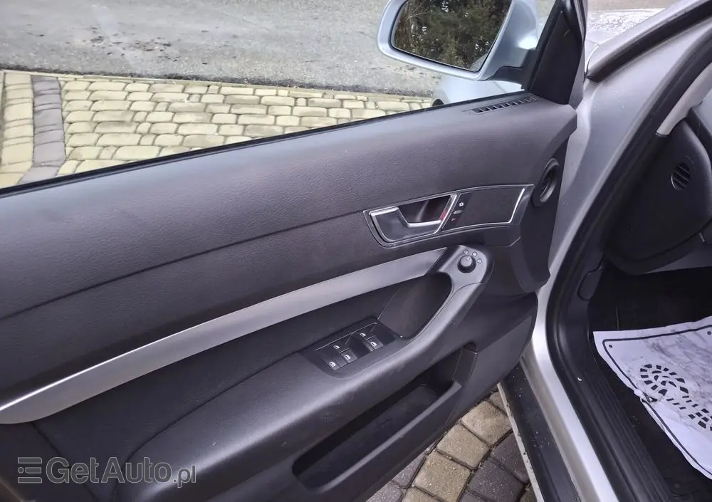 AUDI A6 Limousine 