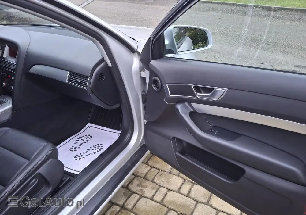 AUDI A6 Limousine 