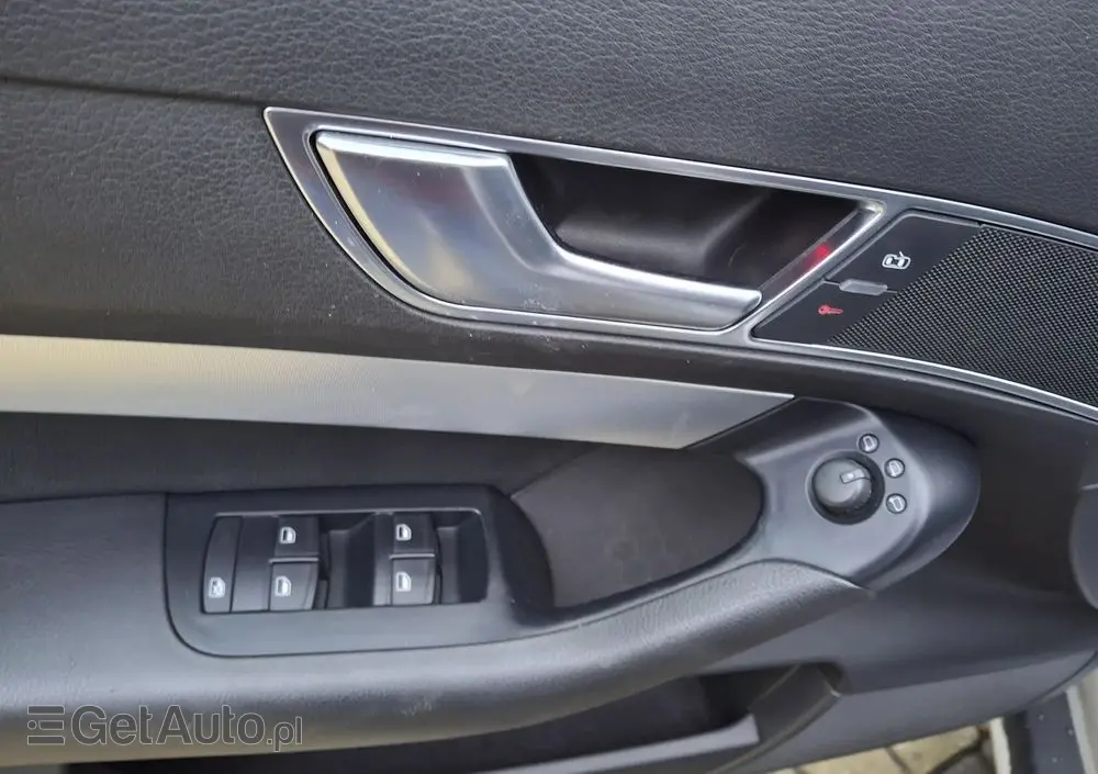 AUDI A6 Limousine 