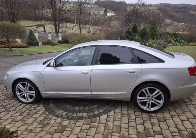 AUDI A6 Limousine 