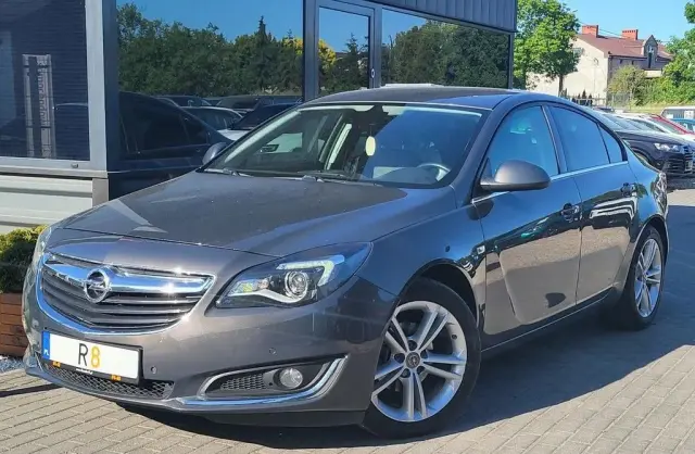 OPEL Insignia 