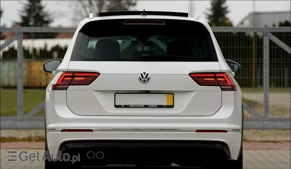 VOLKSWAGEN Tiguan 