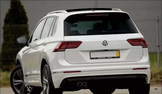 VOLKSWAGEN Tiguan 