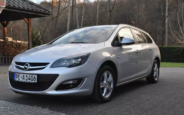 OPEL Astra 1.4 Turbo Active