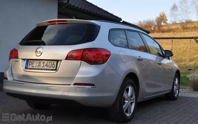 OPEL Astra 1.4 Turbo Active
