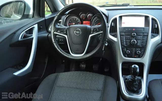 OPEL Astra 1.4 Turbo Active