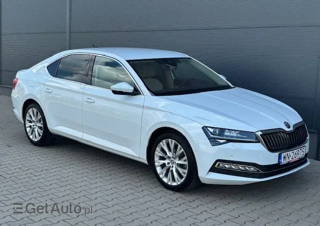 SKODA Superb 2.0 TDI SCR Style DSG