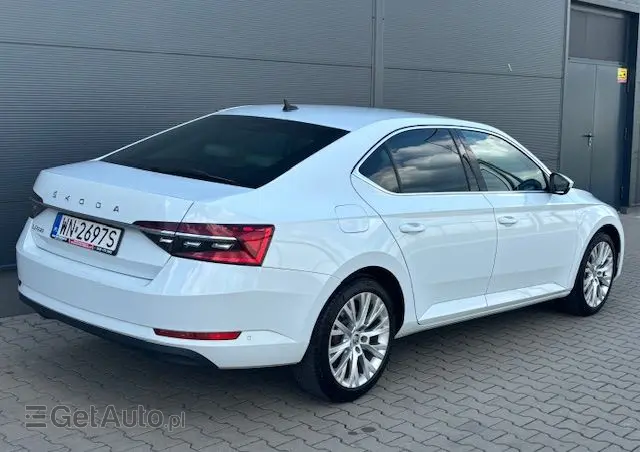 SKODA Superb 2.0 TDI SCR Style DSG