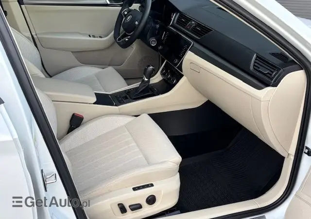 SKODA Superb 2.0 TDI SCR Style DSG