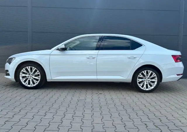 SKODA Superb 2.0 TDI SCR Style DSG