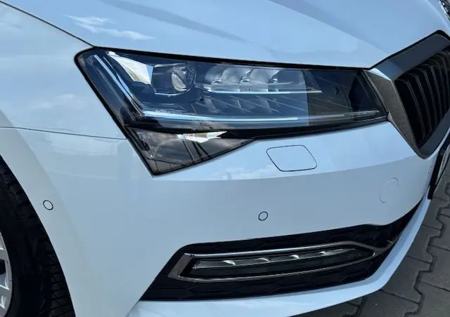 SKODA Superb 2.0 TDI SCR Style DSG