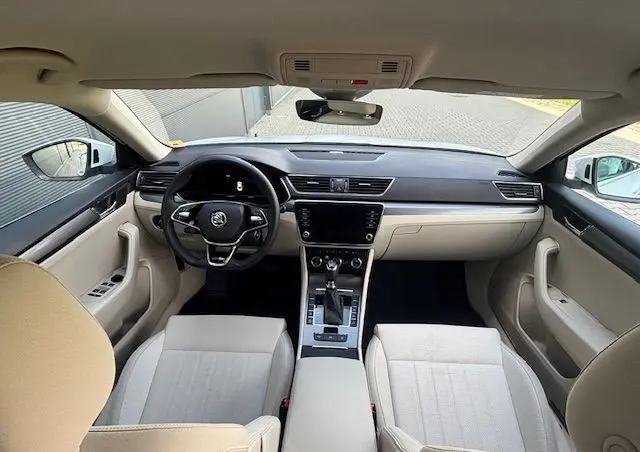 SKODA Superb 2.0 TDI SCR Style DSG