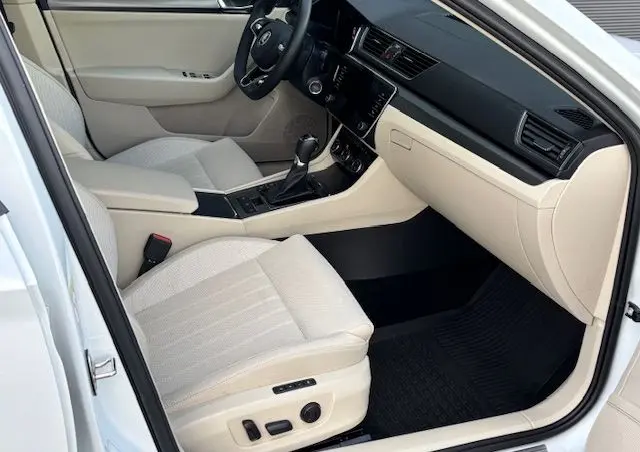 SKODA Superb 2.0 TDI SCR Style DSG