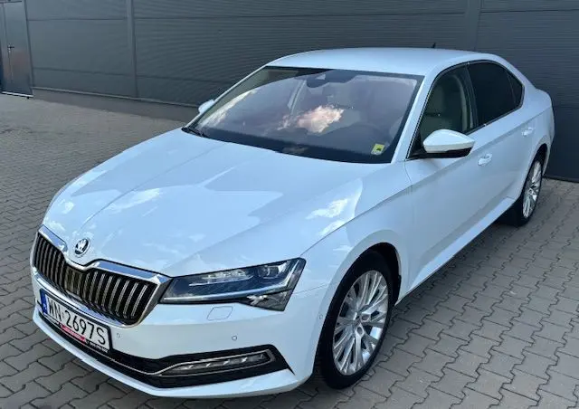 SKODA Superb 2.0 TDI SCR Style DSG