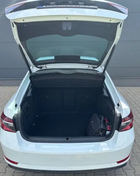 SKODA Superb 2.0 TDI SCR Style DSG